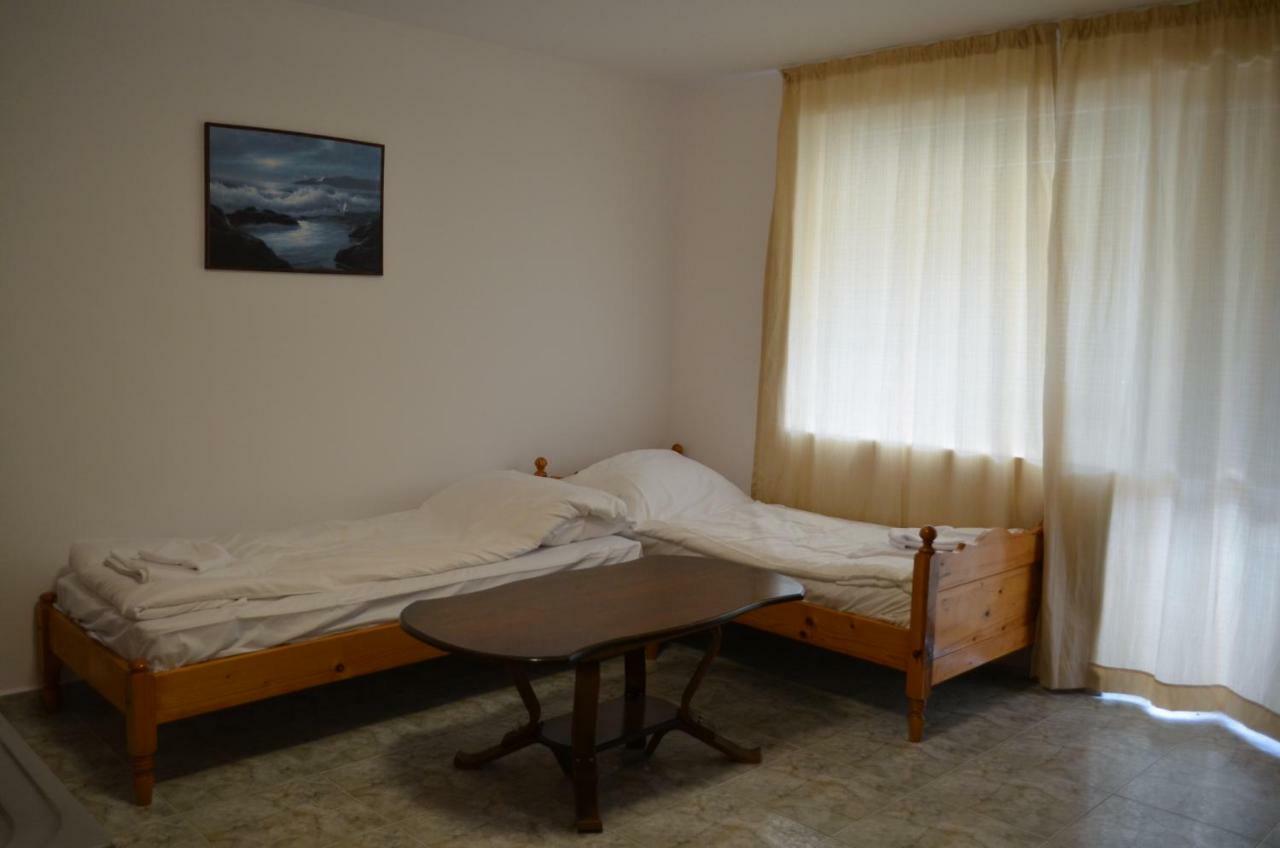 Bravo 1 Home George Slăntjev Brjag Exteriör bild
